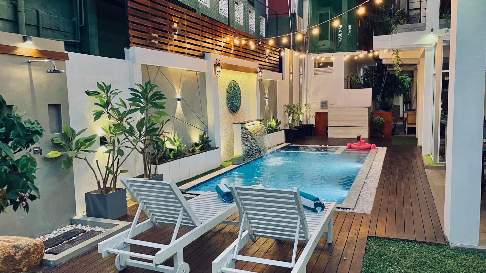 8 Plus Motels 尼甘布 外观 照片